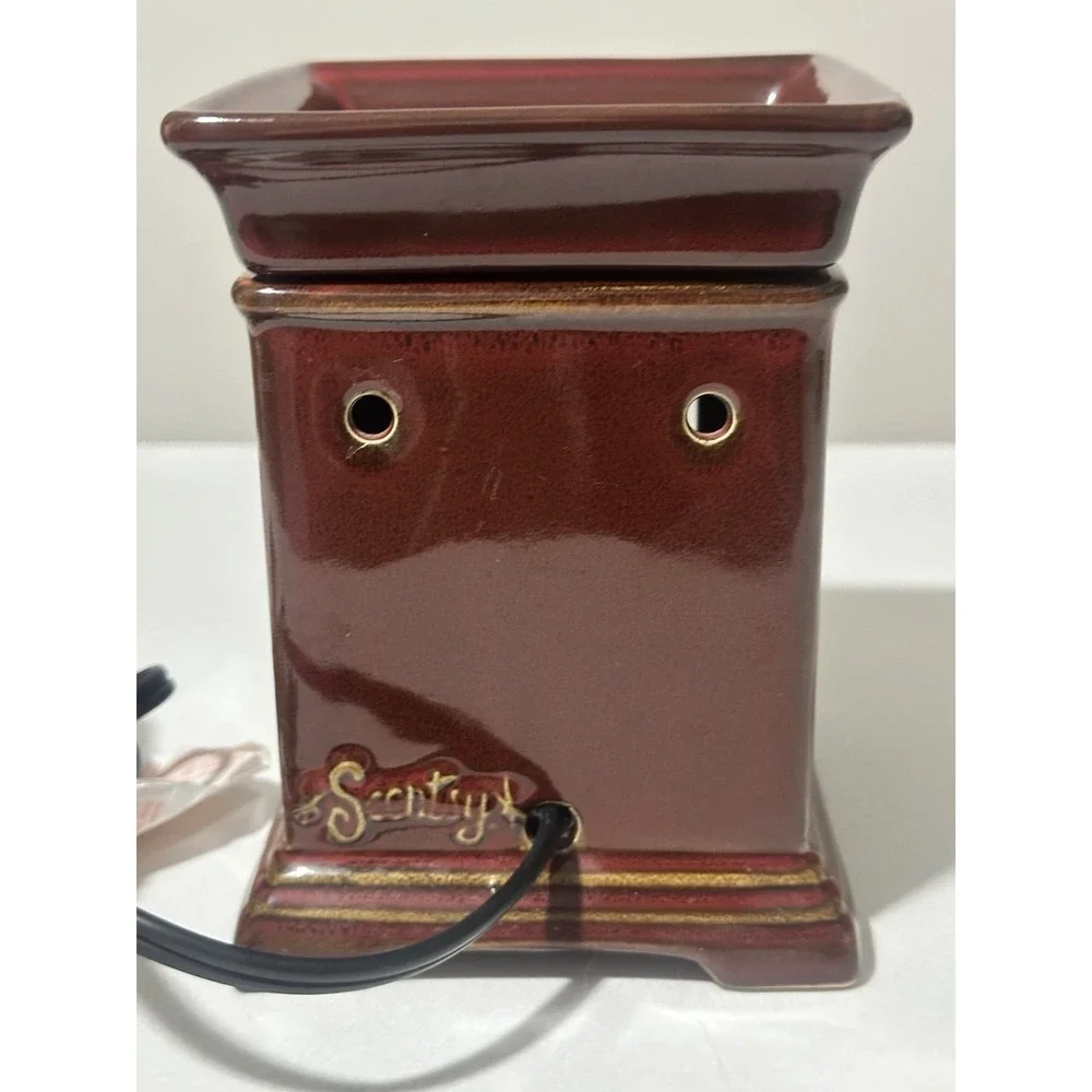 Scentsy Gallery Collection Classic‎ Brick Red Warmer Light Wax Warmer Retired